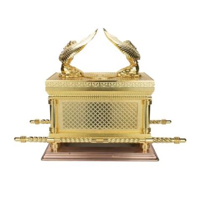  The Ark of the Covenant! -  A Masterpiece in Miniature and Metallic Majesty